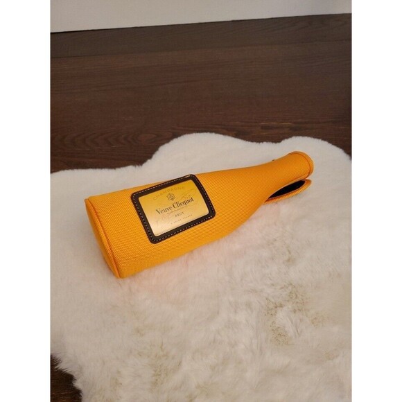 Veuve Clicquot Brut Champagne Orange Insulated Wine Bottle‎ Sleeve Jacket - Picture 1 of 8